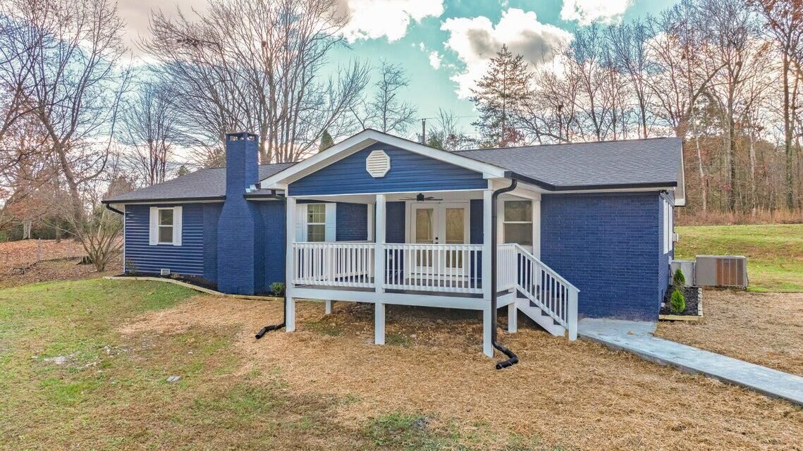 Property Photo:  520 Tennessee Street  TN 37381 