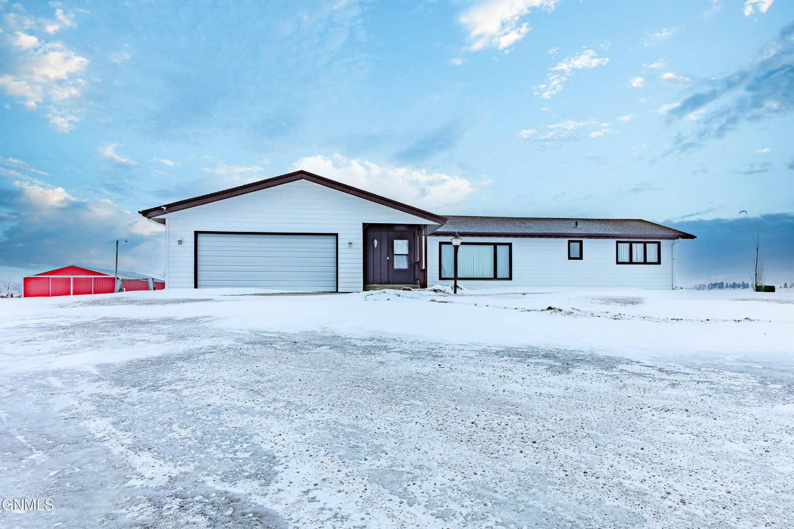 Property Photo:  6501 52 Street NE  ND 58503 