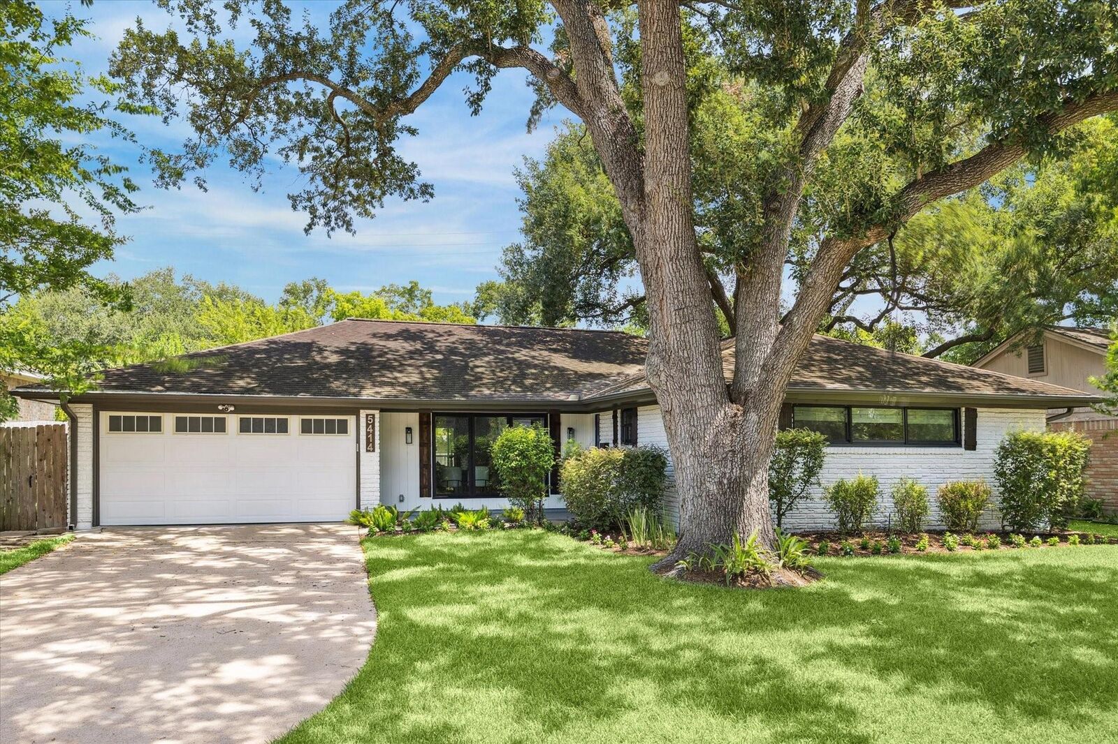 Property Photo: 5414 Sanford Road TX 77096