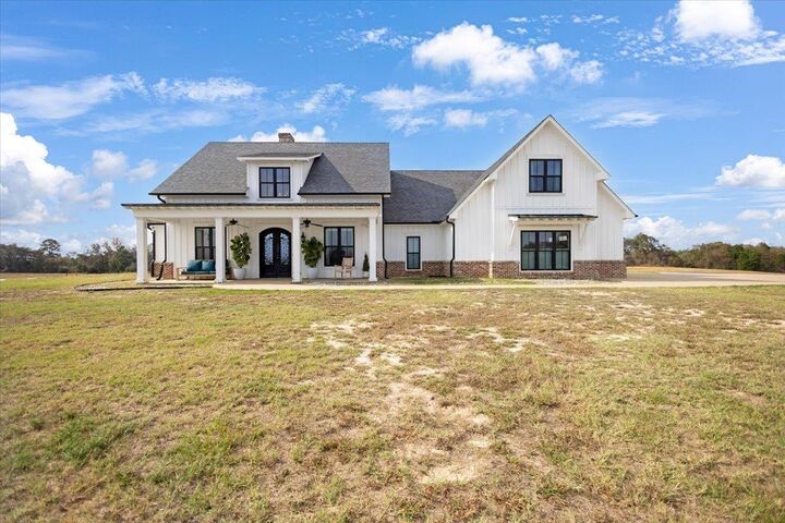 Property Photo: 7294 S County Road 314 Laneville 75654