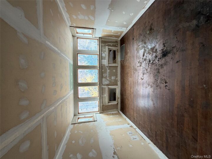 Property Photo: 244 Tibbetts Road NY 10705