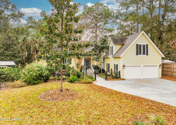 26 White Dogwood Road  Beaufort SC 29907 photo