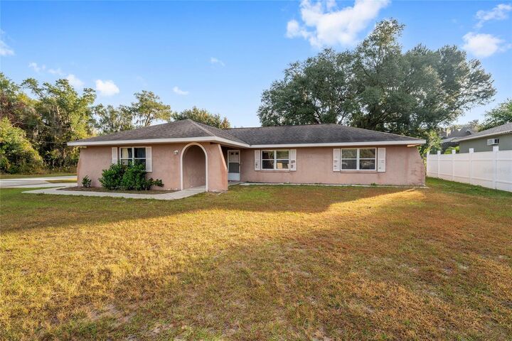 301 Woodland Trail  Lady Lake FL 32159 photo