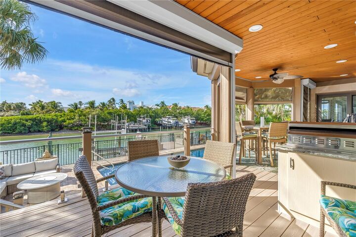 Property Photo:  6191 51st Street S  FL 33715 