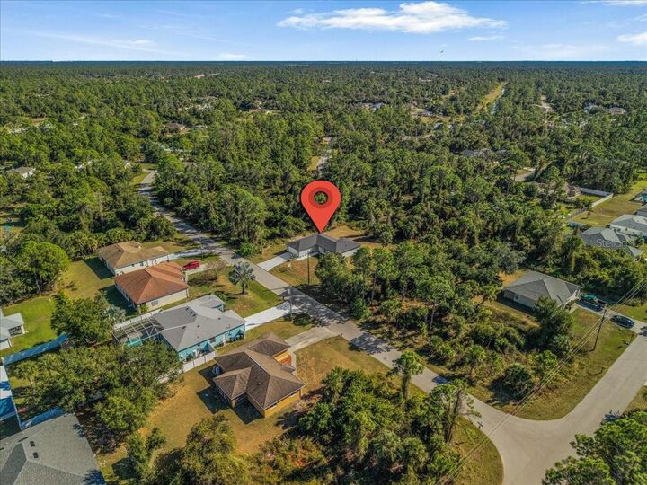 Property Photo:  5565 Lavender Avenue  FL 34288 
