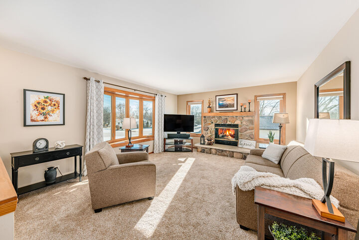 Property Photo: W235n6491 Outer Circle Dr WI 53089