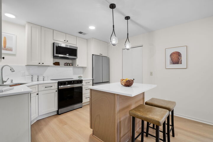 Property Photo: 116 E Freistadt Rd F WI 53092