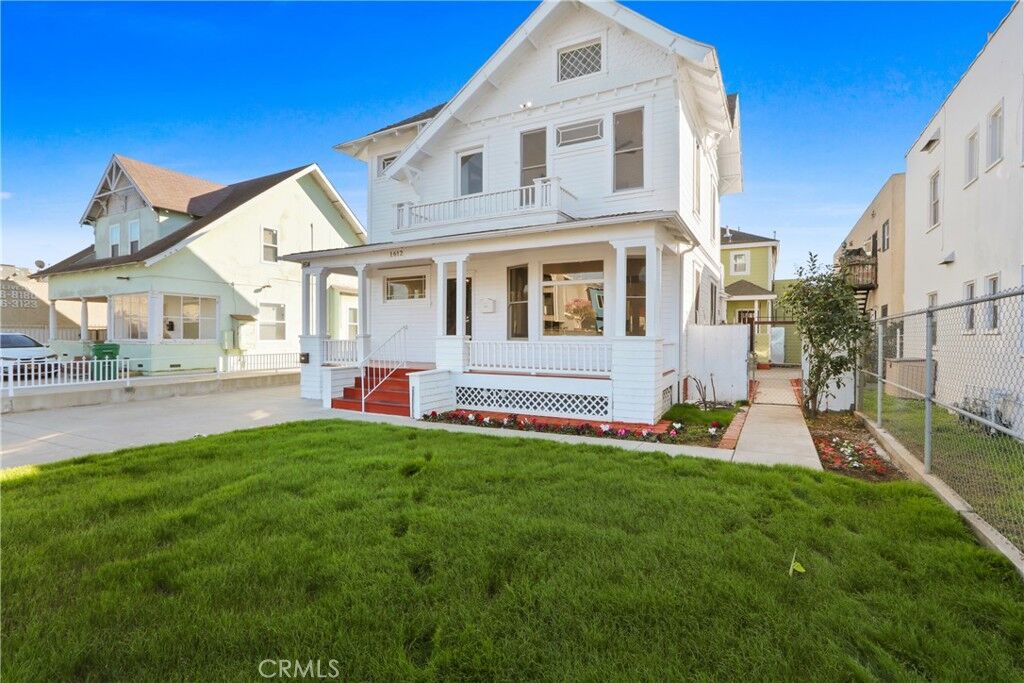 Property Photo:  1612 E 7th  CA 90813 