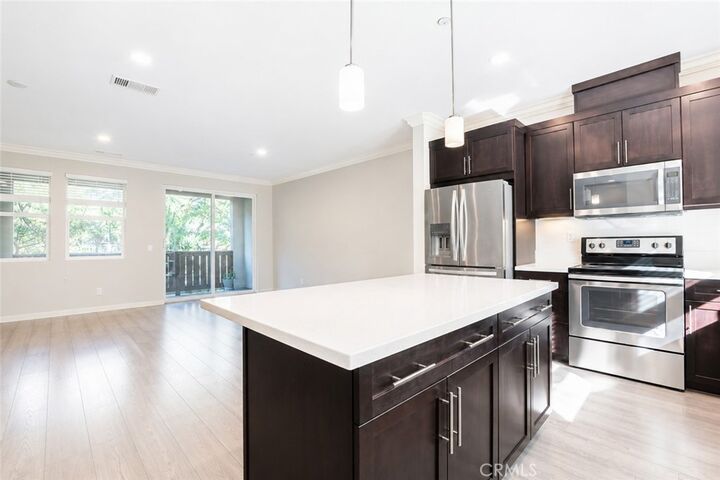 Property Photo:  334 Mission Terrace Ave  CA 92069 