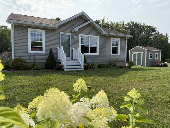 4 Hayfield Lane  Lisbon ME 04250 photo