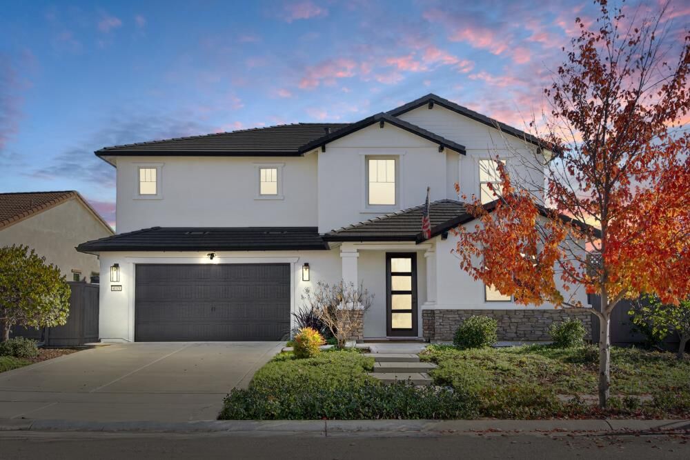 Property Photo: 4048 Chuckwagon Way CA 95747