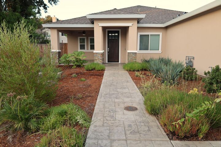 Property Photo: 3620 Wiles Ln CA 95608