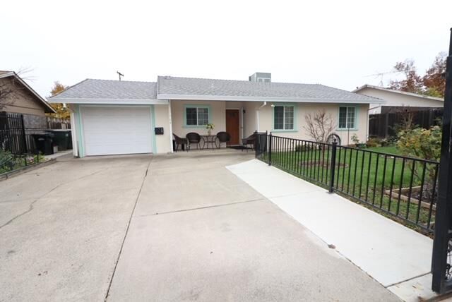 Property Photo: 3604 Buhler Way CA 95660