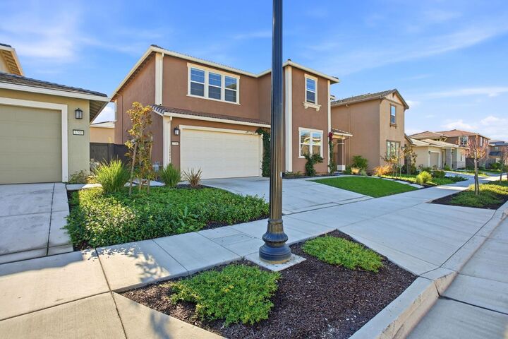 Property Photo:  3706 Yellow Leaf Avenue  CA 95835 