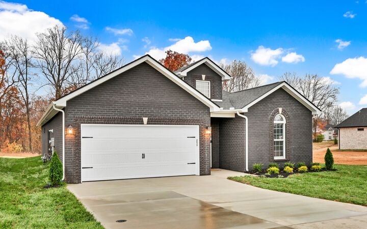 Property Photo:  1330 English Oak Dr  TN 37043 