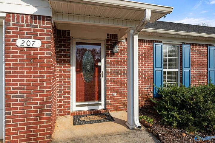 Property Photo:  207 Brook Wind Drive  AL 35750 