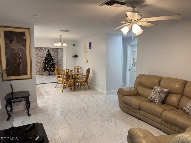 Property Photo: 1736 Bonnie Court FL 33901