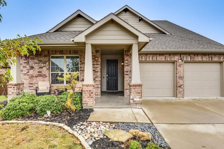 Photo de la propriété: 216 Bay TX 75165