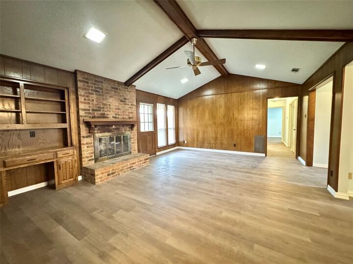 Property Photo:  1925 Glen Hill Drive  TX 75007 