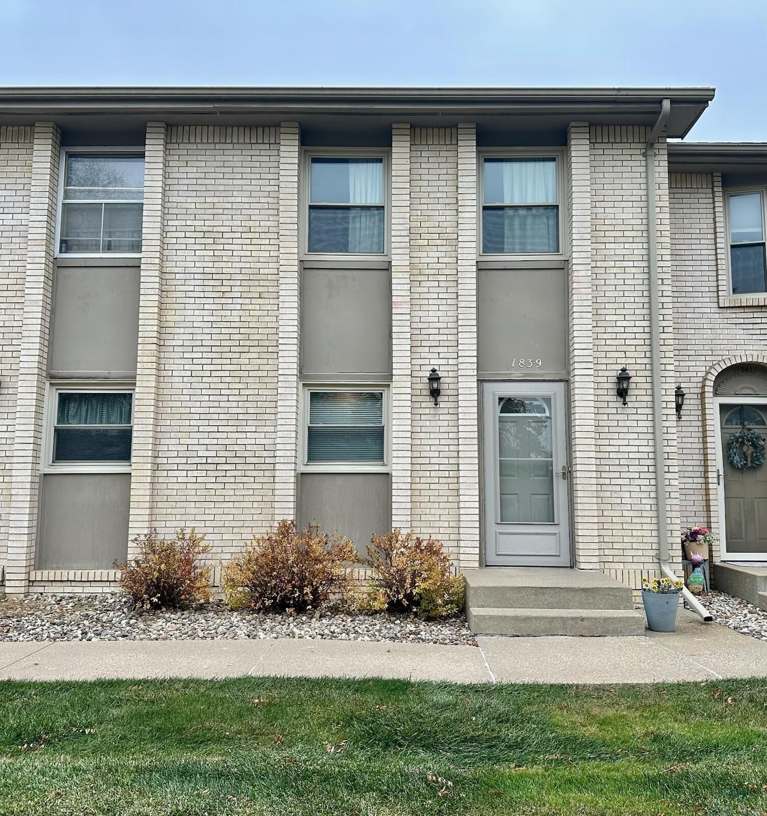 Property Photo:  1839 Indian Hills Drive  IA 51104 