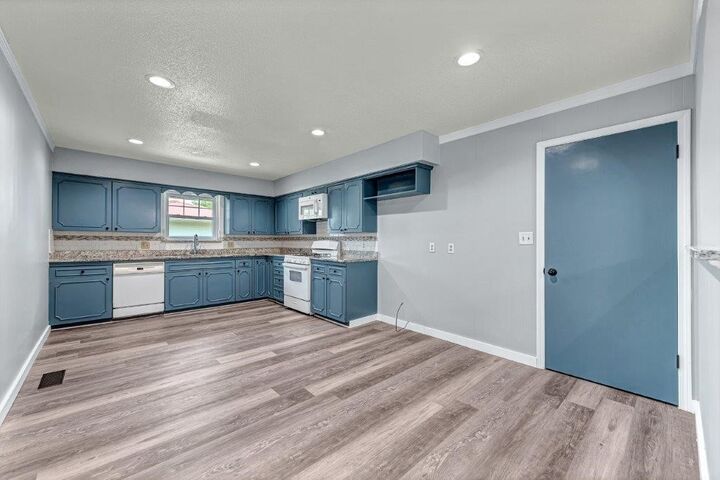 Property Photo: 1902 16th Street AR 72758