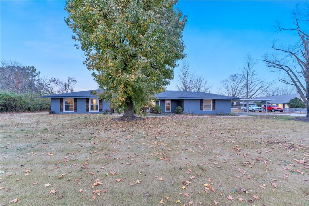 Property Photo: 1003 W Price Lane AR 72758