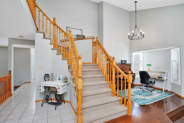 Property Photo: 22 Denovan Crescent AB T2R 1W2