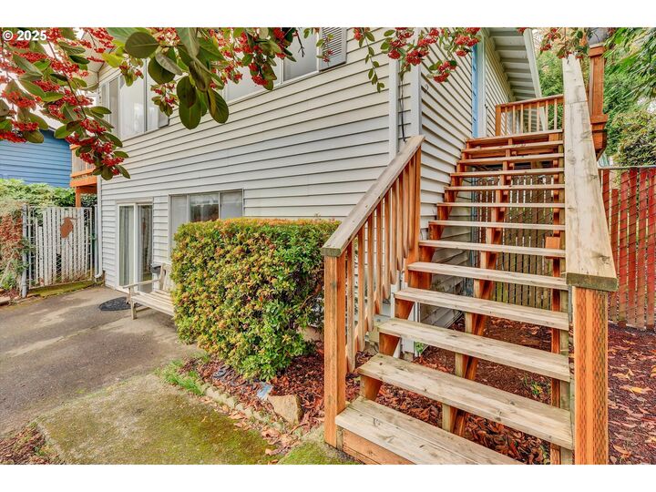 Property Photo: 3605 SW Texas St OR 97219