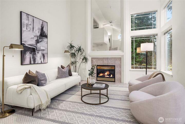 Property Photo: 19504 SE 24th B WA 98012