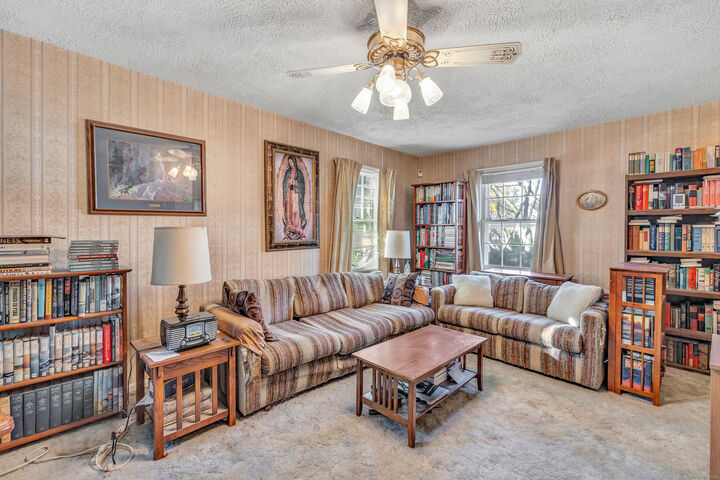 Property Photo:  317 Brewster Street  CT 06605 