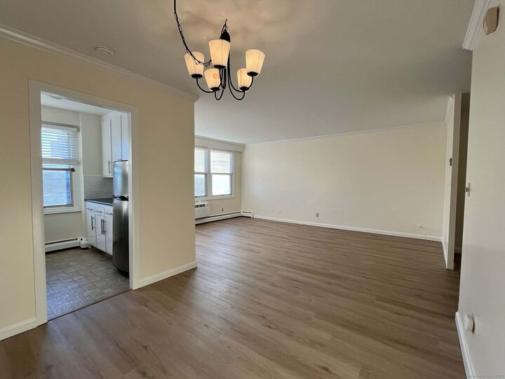 Property Photo: 30 Glenbrook Road Apt 6D CT 06902