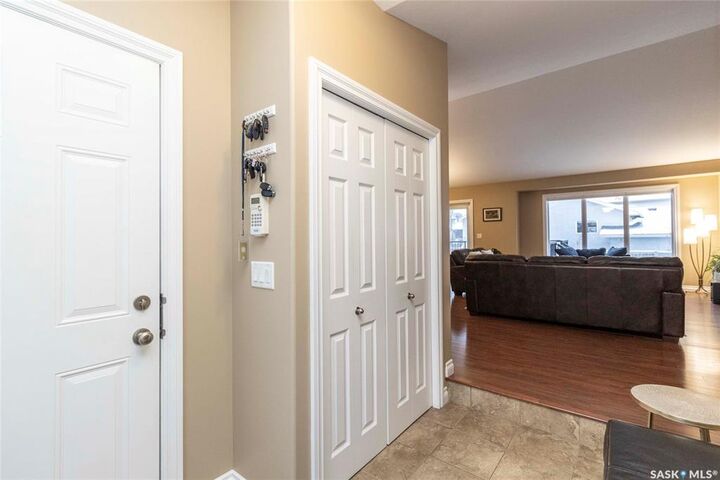 Photo de la propriété: 102 Keedwell Street SK S7W 1B4