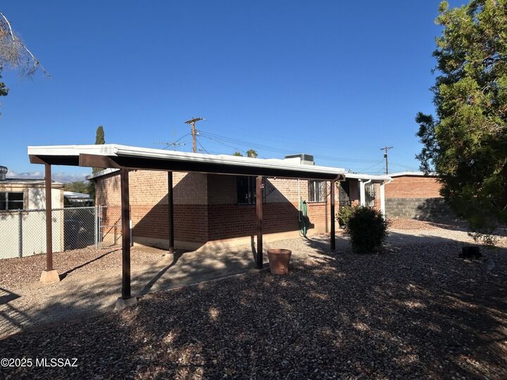 Property Photo: 5101 E 27th Street AZ 85711