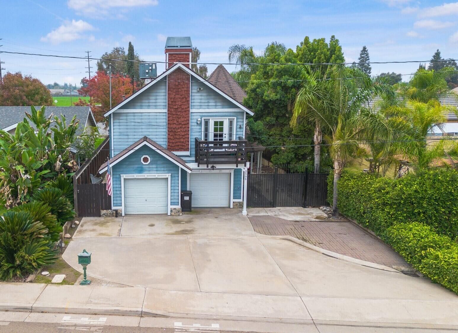 Property Photo: 2505 S Ben Maddox Way CA 93292