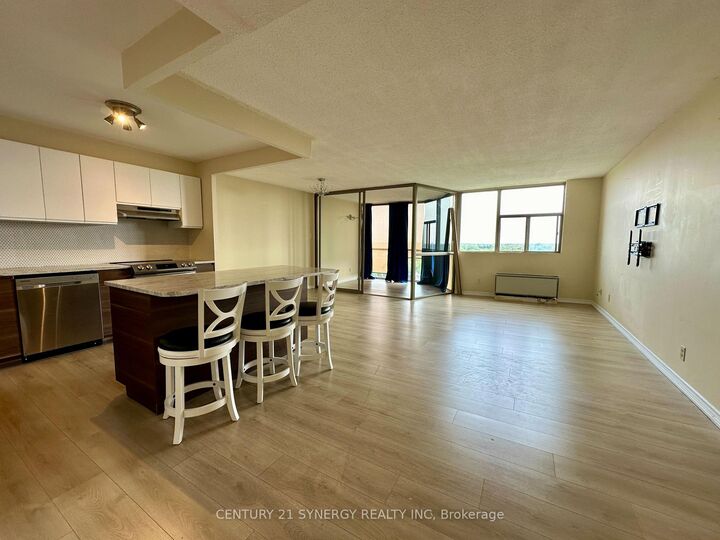 Property Photo: 2760 Carousel Crescent 1508 ON K1T 2N4