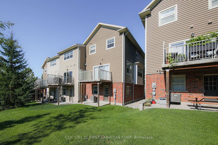 Photo de la propriété:  1850 Beaverbrook Avenue 11  ON N6H 0G7 