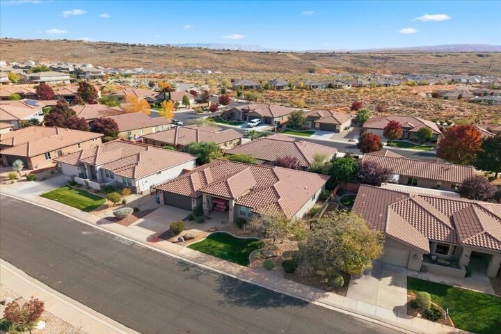 Property Photo:  970 N Catalpa Dr  UT 84780 