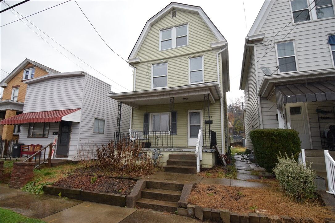 Property Photo:  1341 2nd Avenue  PA 15027 