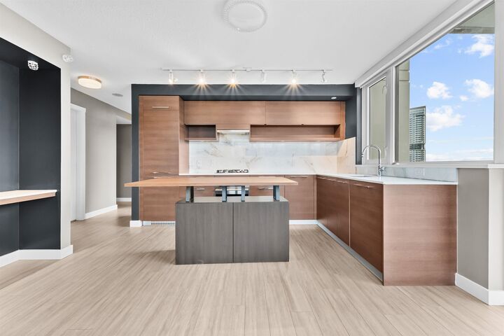 570 Emerson Street 2404 — photo 1