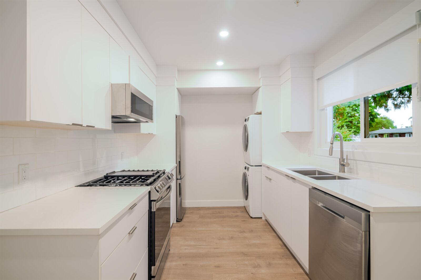 Property Photo:  12317 Beecher Street 3  BC V4A 3A7 