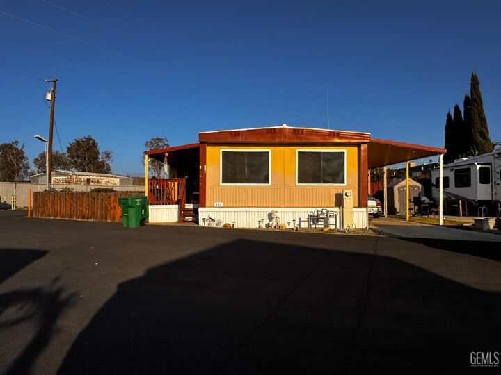 370 Petrol Road  Bakersfield CA 93308 photo