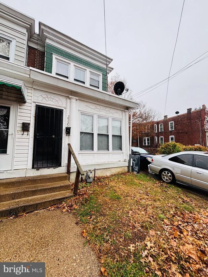 Property Photo: 2535 Lindsay Street PA 19013