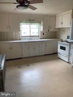 Property Photo: 1049 Park Road PA 19510