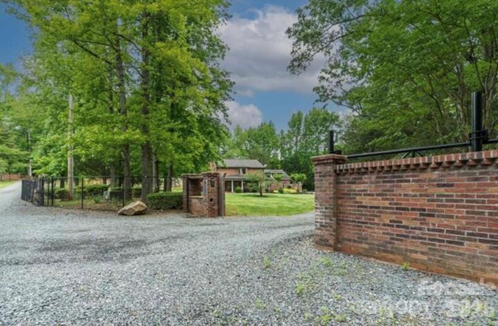 Property Photo:  10436 Connell Road  NC 28227 