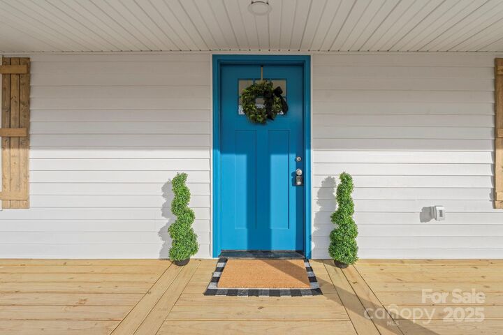 Property Photo: 94 Snyder Court NE NC 28025