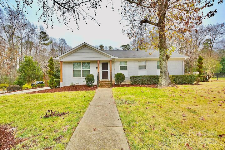 Property Photo:  6801 Barrington Drive  NC 28215 