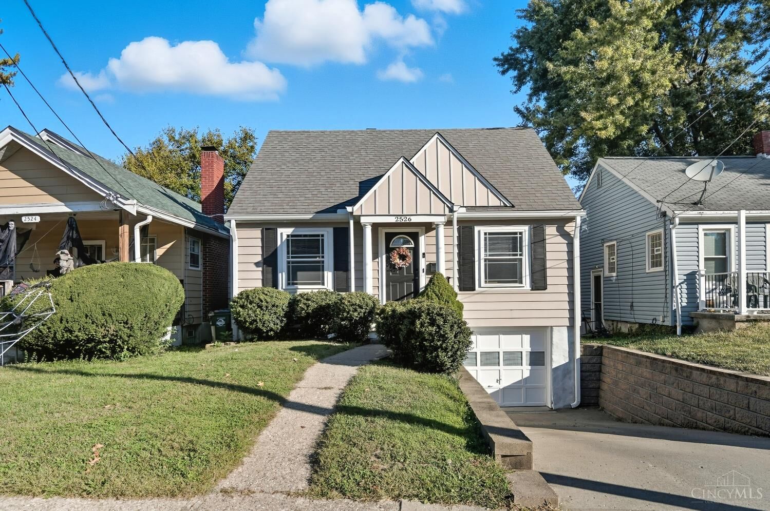 Property Photo:  2526 Bremont Avenue  OH 45237 