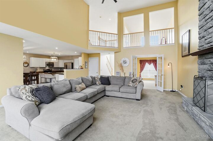 Property Photo:  702 Rosewynne Court  OH 45002 