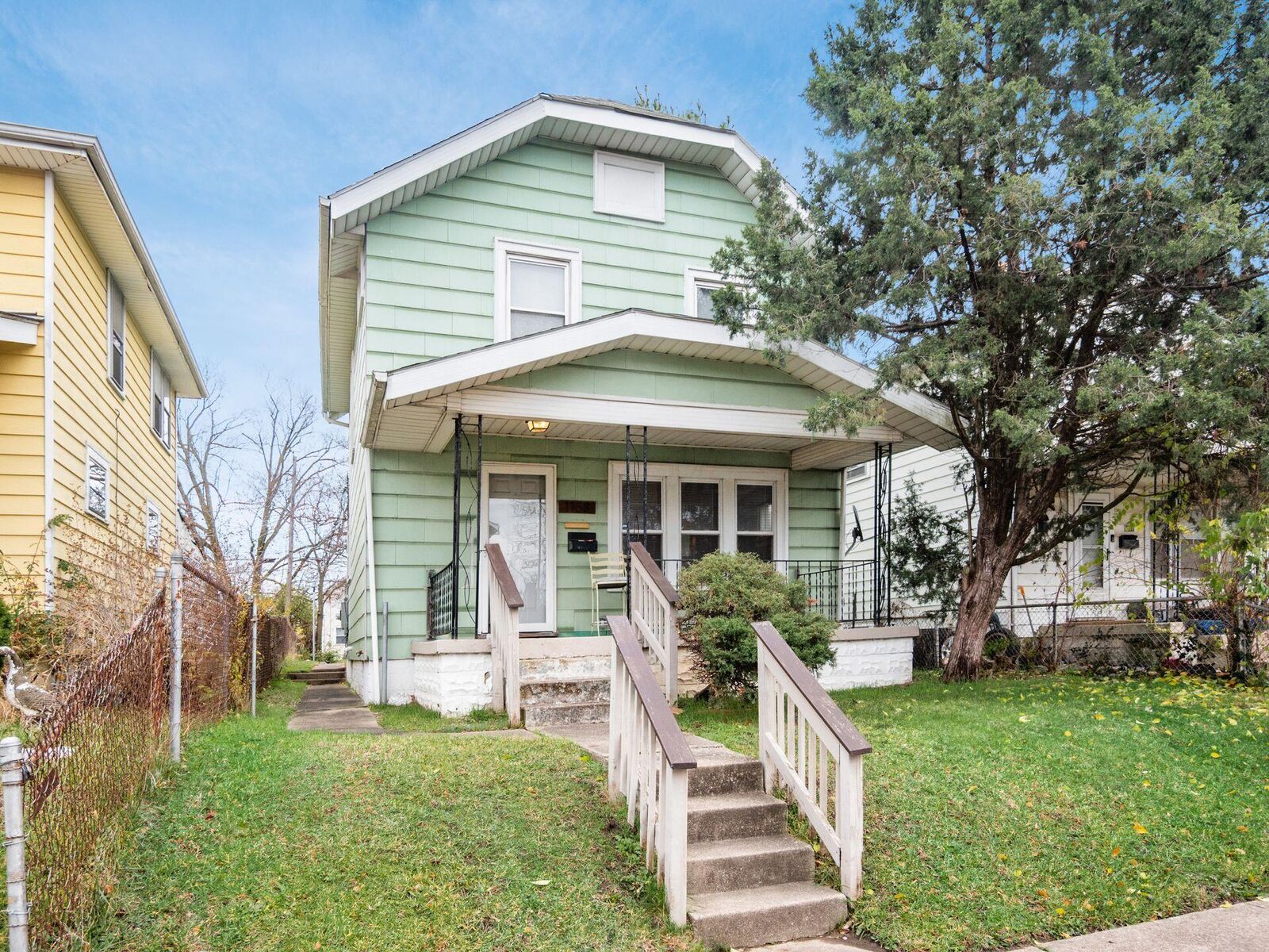 Property Photo: 1158 Lexington Avenue OH 43201