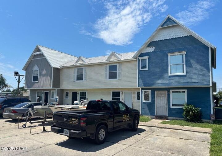 Property Photo: 1513 Bob Loftin Road FL 32405